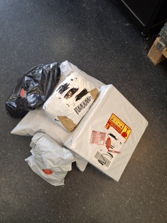 Uavhentede forundringspakker/postpakker